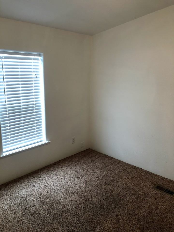 421 N 200 W #6 - Photo 6 of 11