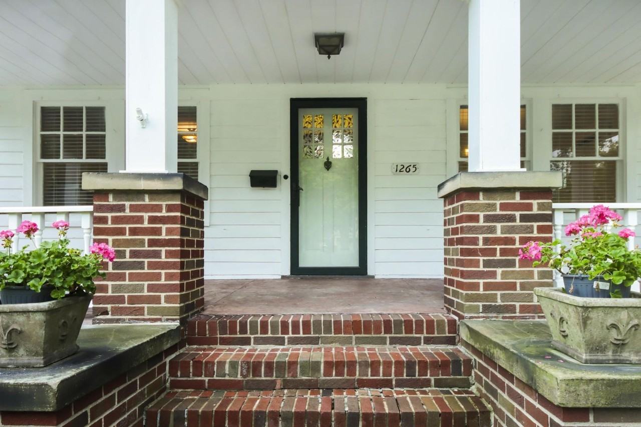 1265 West Blvd - Photo 2 of 28