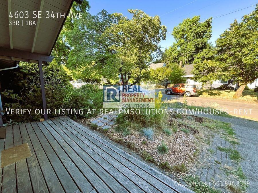 4603 Se 34th Ave - Photo 3 of 50