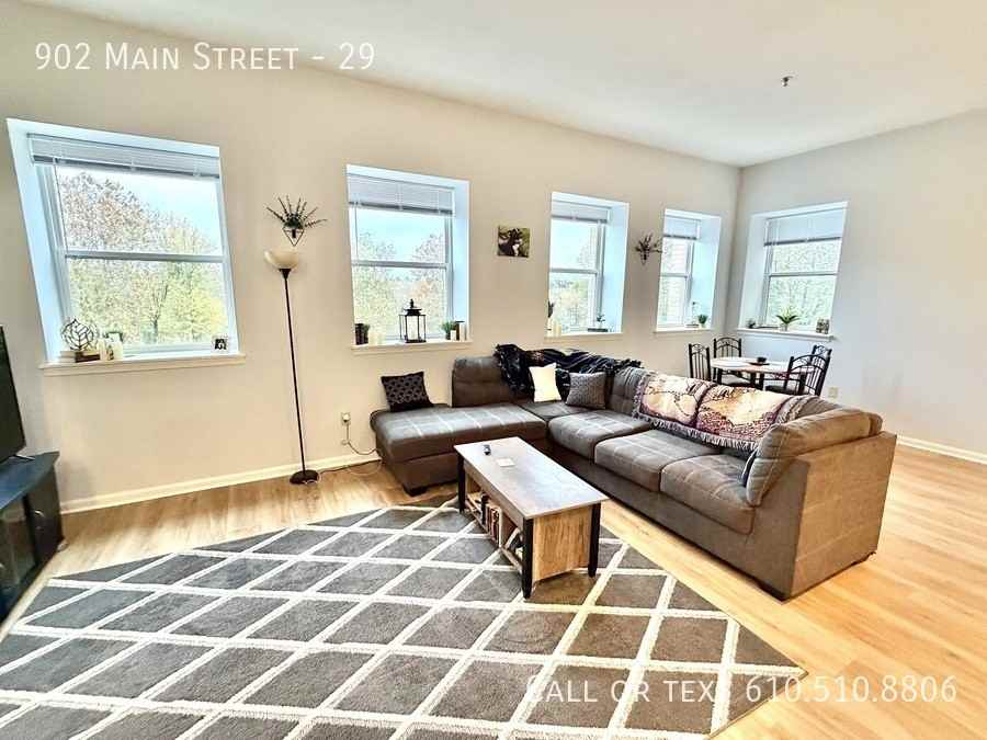 902 Main St - Photo 5 of 35