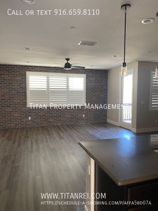 1023 Vanilla Bean Ln - Photo 3 of 27