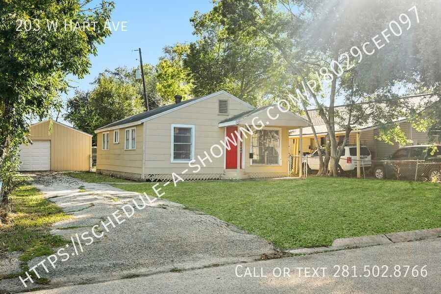 203 W Hart Ave - Photo 2 of 18