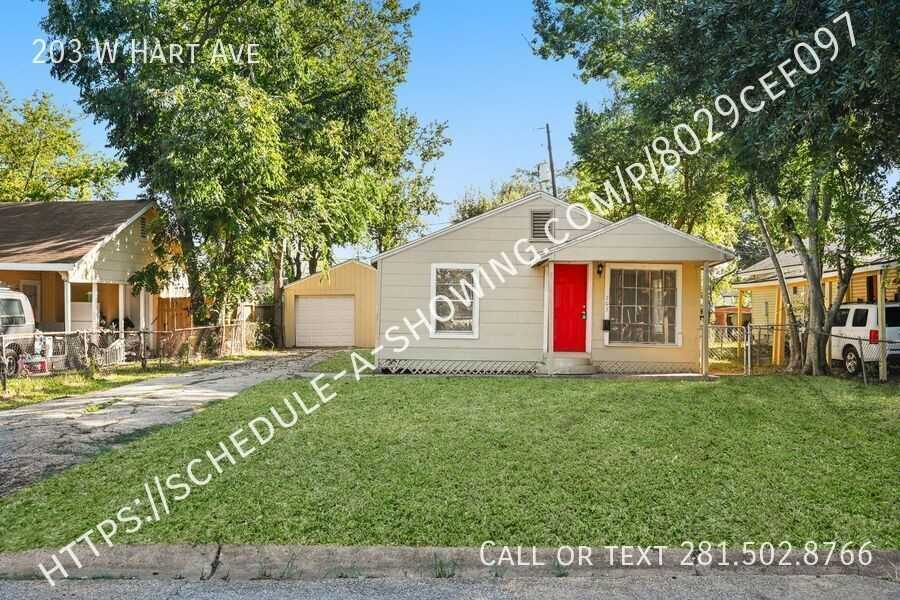 203 W Hart Ave - Photo 3 of 18