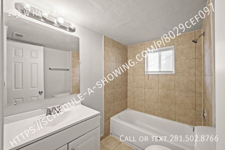 203 W Hart Ave - Photo 7 of 18