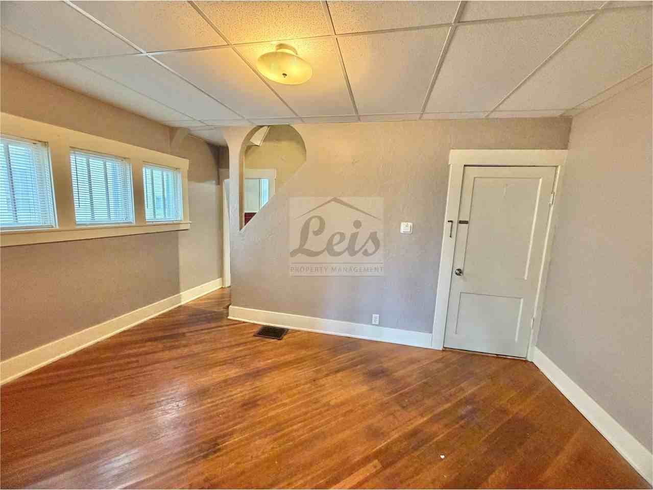 741 Wayne Avenue - Photo 3 of 18