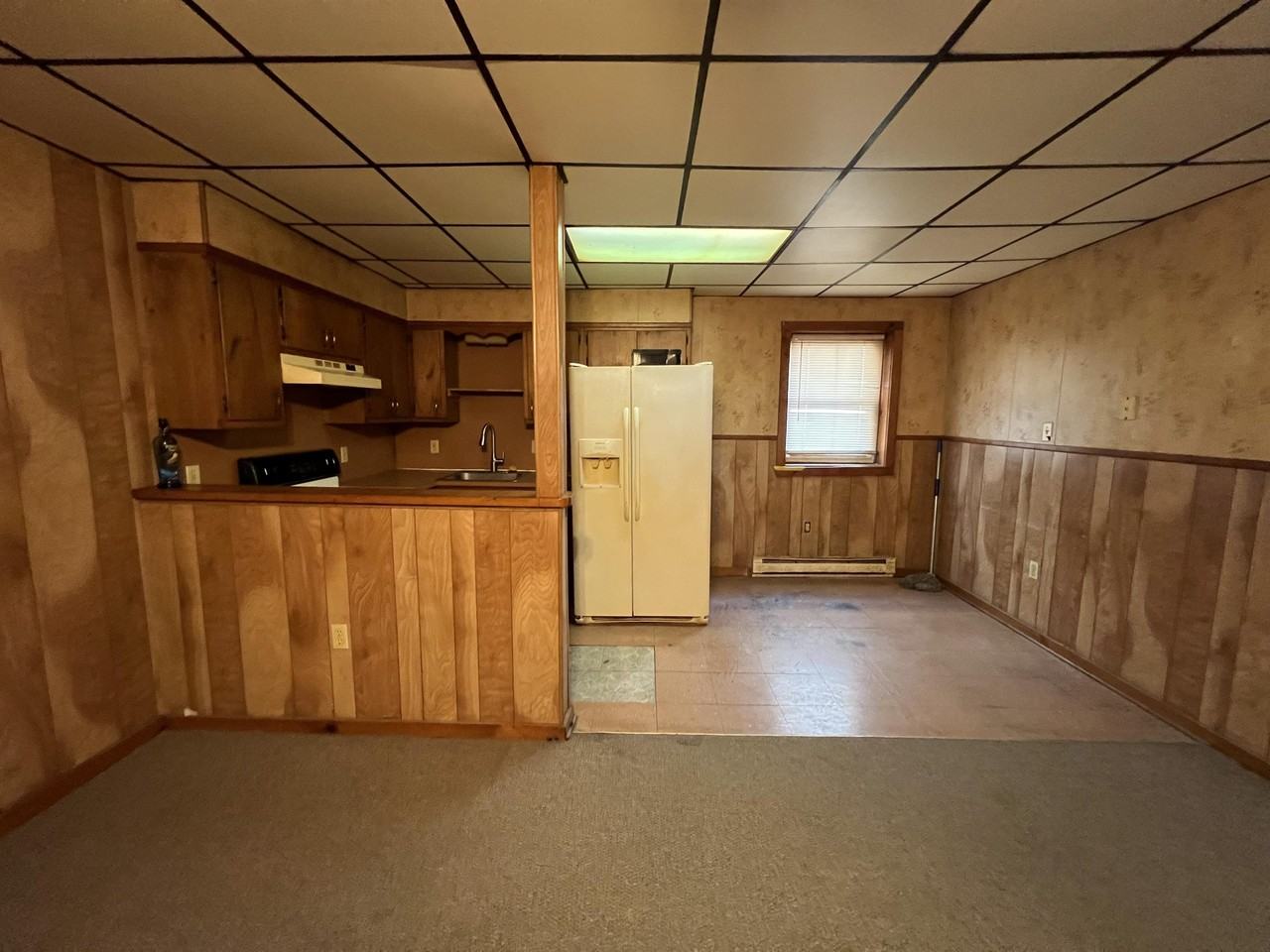 563 Washington - Photo 2 of 8