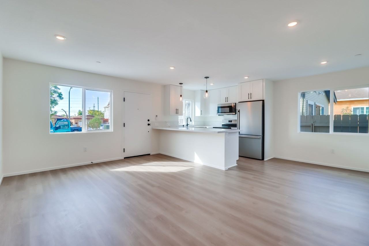 Twelve @ J - Photo 6 of 50