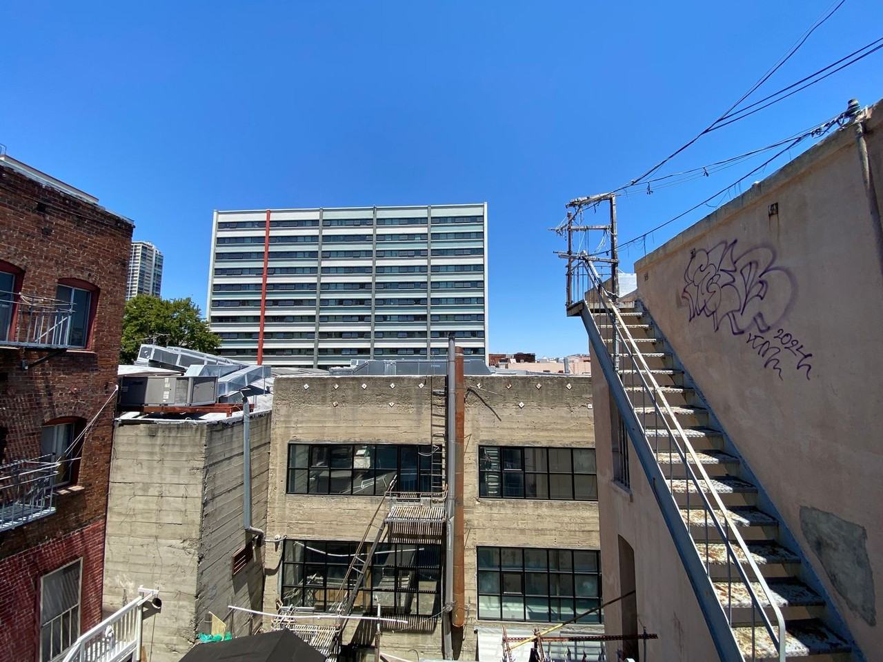 1139 Stockton St #24 - Photo 4 of 10