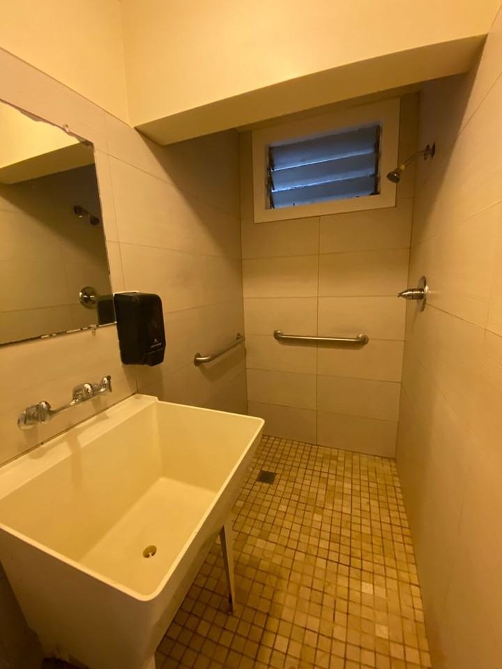 1139 Stockton St #24 - Photo 6 of 10