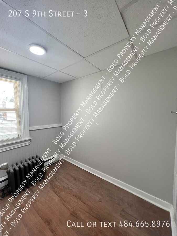 207 S 9th St #3 - Photo 4 of 8