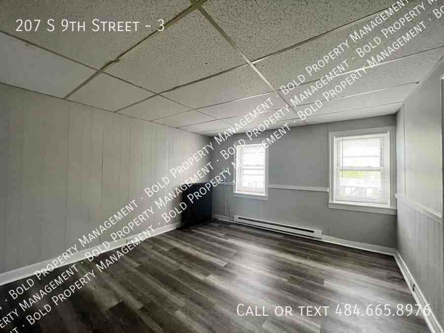 207 S 9th St #3 - Photo 3 of 8