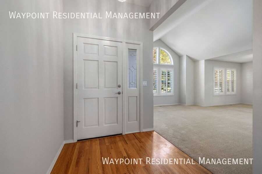 4917 N Contour Way - Photo 3 of 46