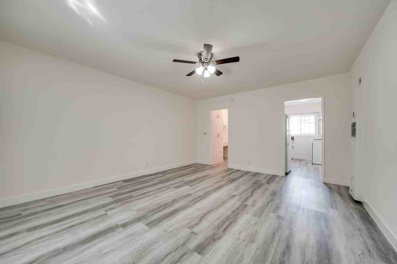 248 Loma Dr #33D - Photo 5 of 10