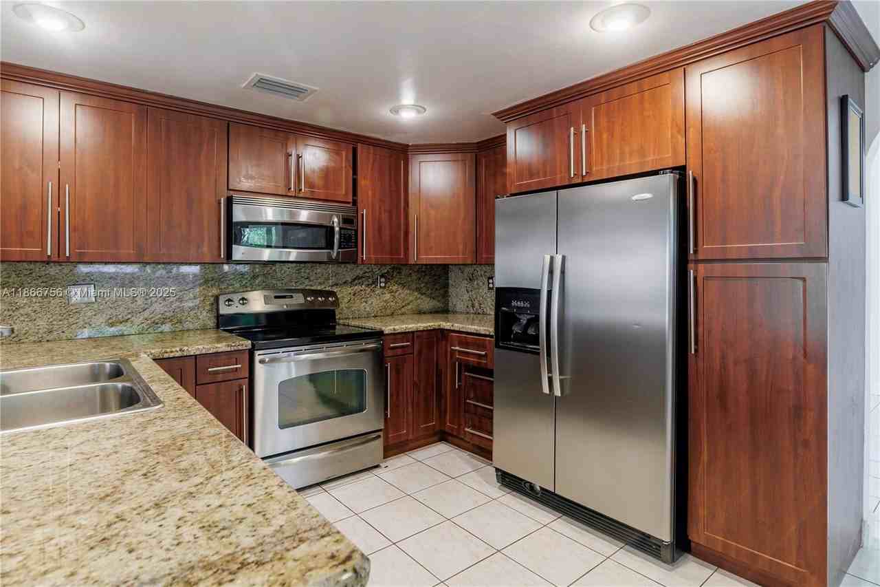 4670 Sw 154th Pl - Photo 2 of 50