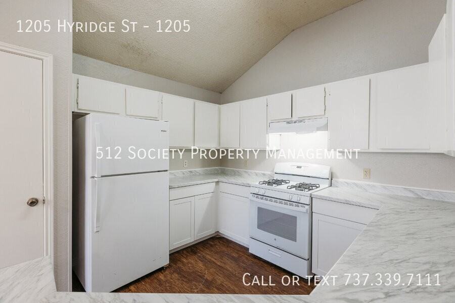 1205 Hyridge St #1205 - Photo 6 of 17