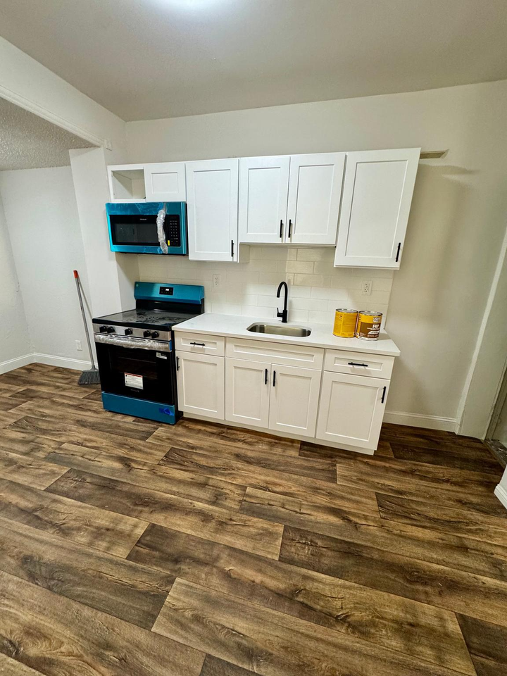 3125 Ruth St - Photo 6 of 13