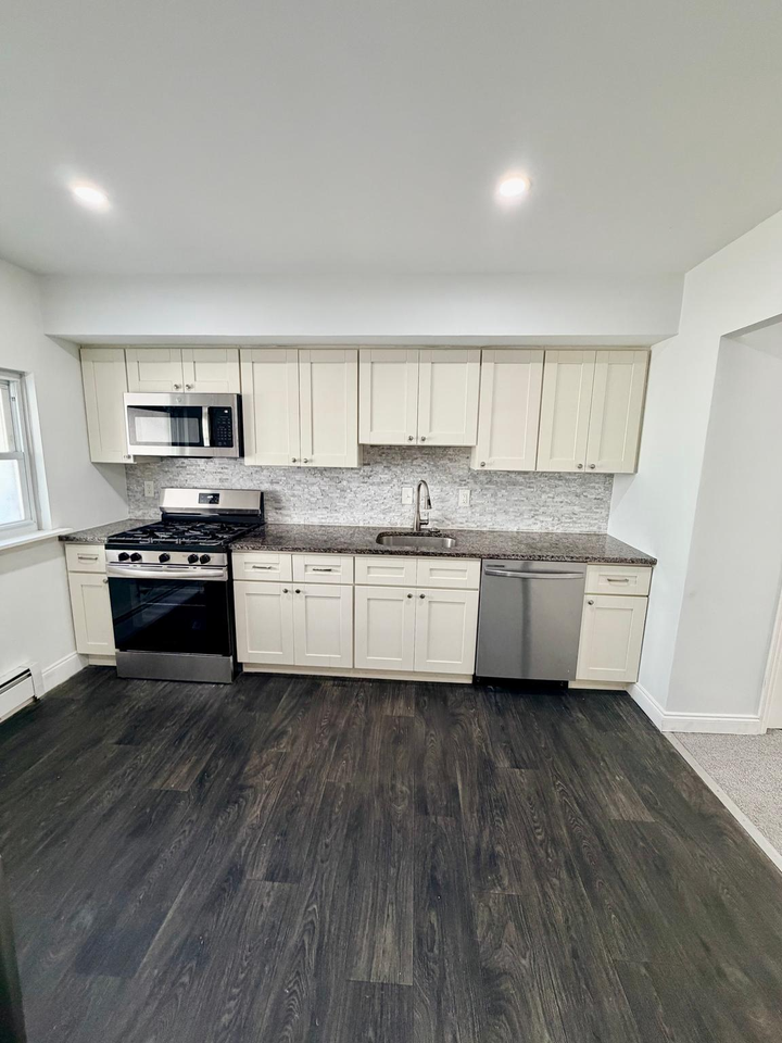 3116 Salmon Street - Photo 7 of 22