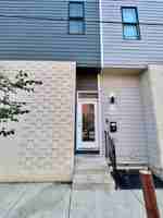 featured image of 2722 W Master St #B