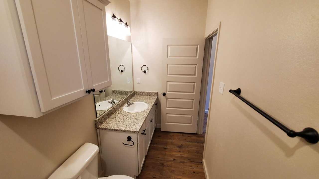 1230 N 7th St - Photo 5 of 18