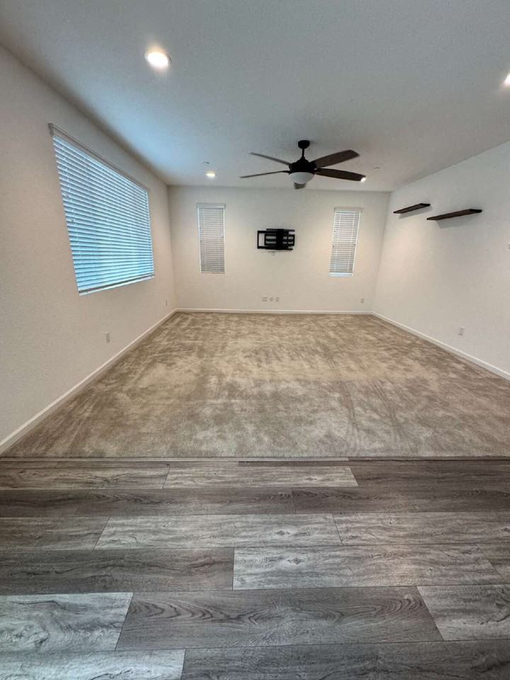 2504 Creekview Dr - Photo 5 of 20