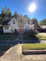 featured image of 517 W Thomas Ave