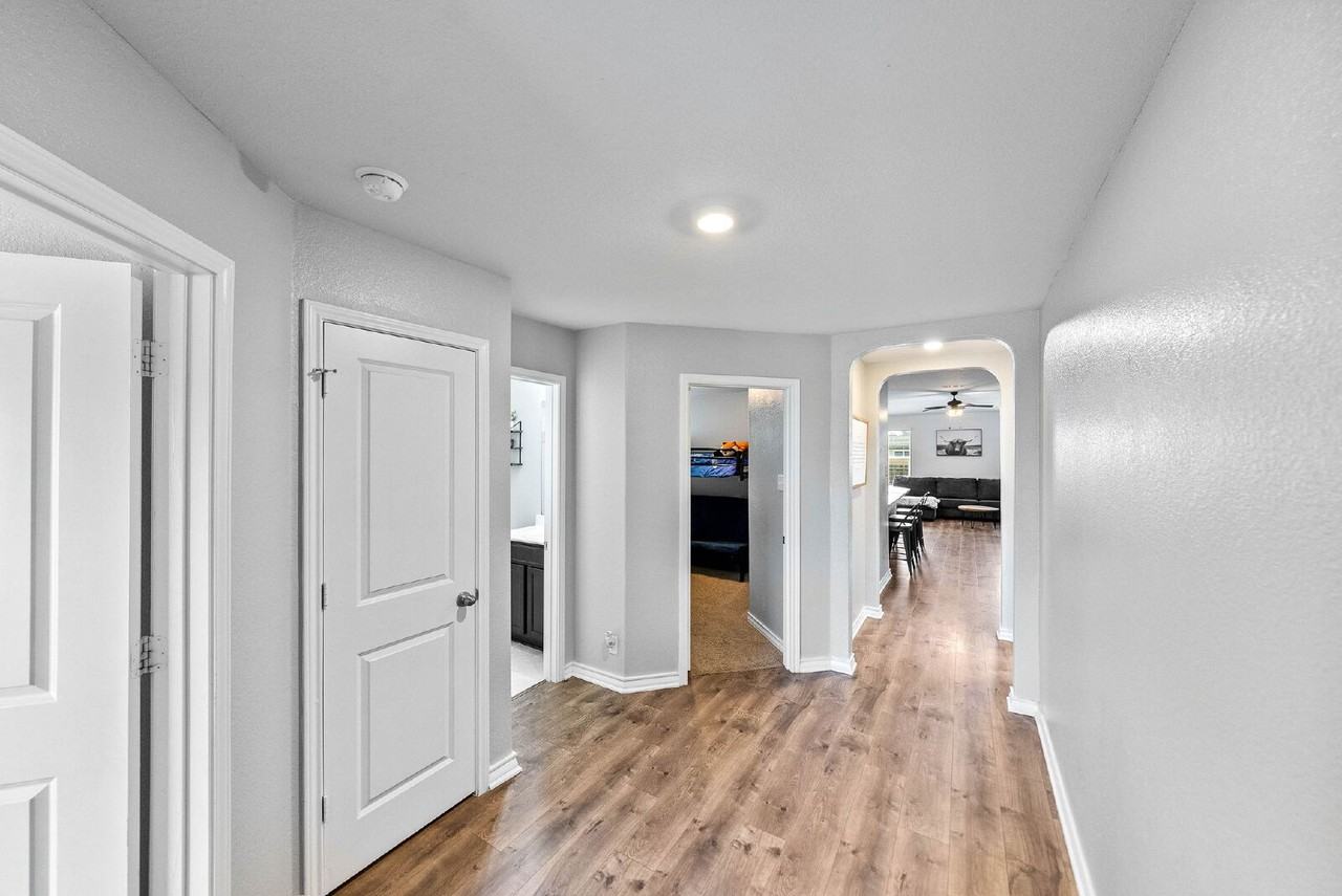 6712 Hoffman Plain - Photo 5 of 45