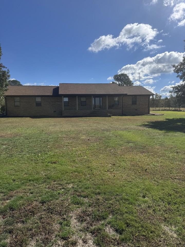 380 County Road 152 - Photo 2 of 22