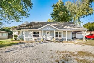 16568 Cypress Ln - Photo 1 of 1