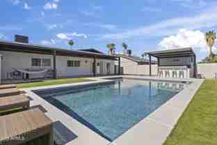 2166 E Greenway Dr - Photo 1 of 1