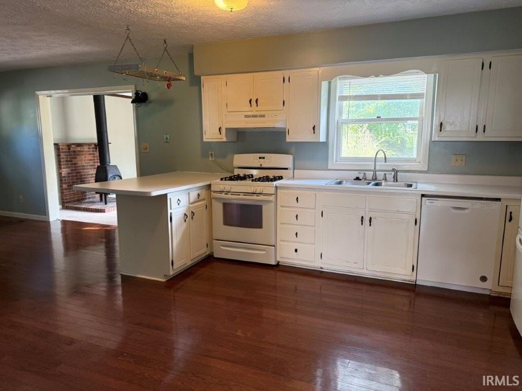 4317 E Wembley Ct - Photo 4 of 9