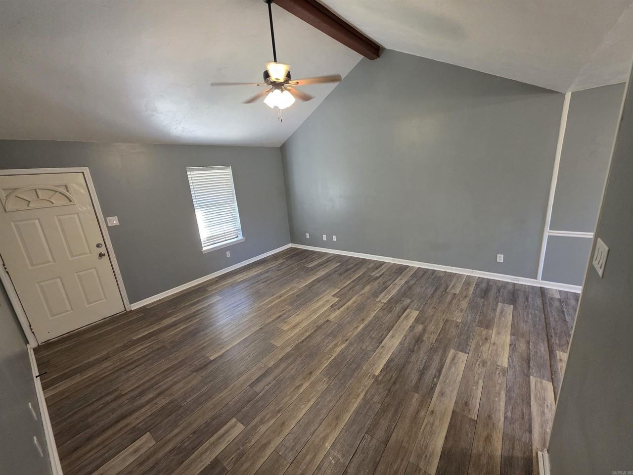 74 Pond St - Photo 3 of 20