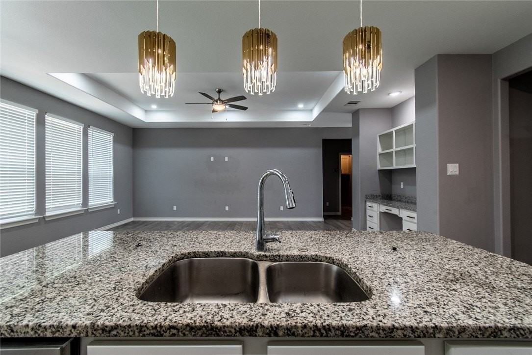 3425 Pineda Street - Photo 6 of 32