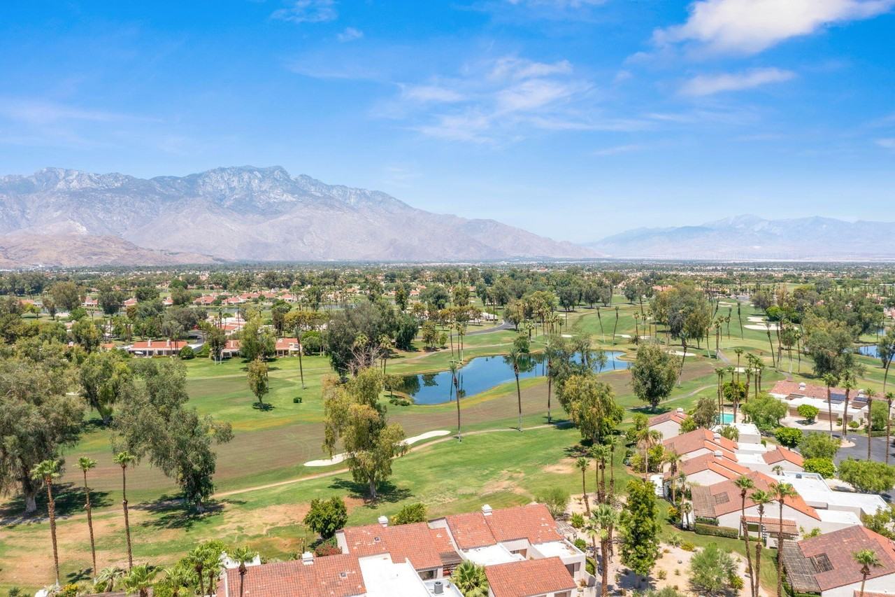 10403 Sunningdale Dr - Photo 3 of 42