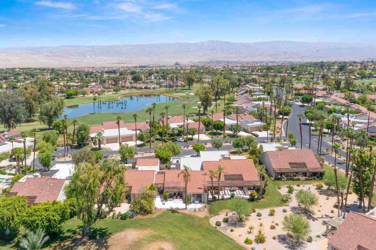 10403 Sunningdale Dr - Photo 4 of 42