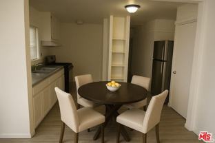 3962 S Hobart Blvd - Photo 1 of 1