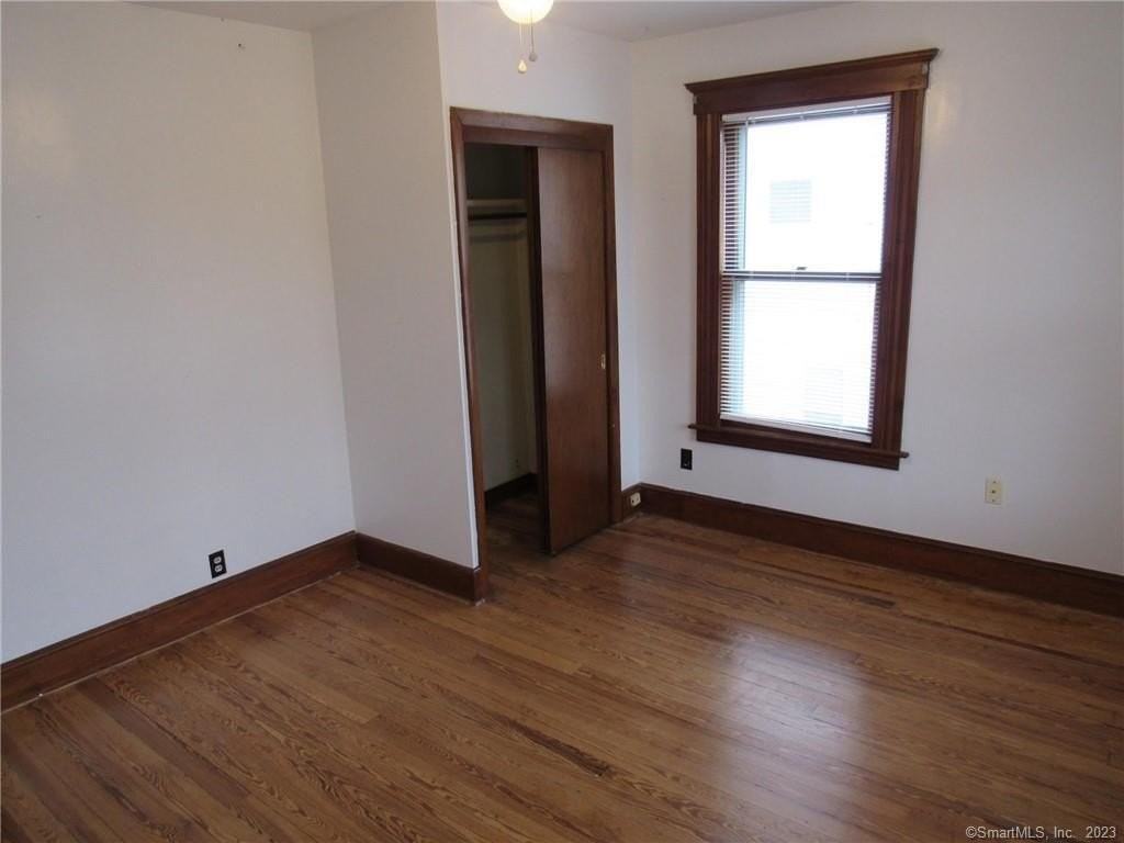 292 Brightwood Avenue - Photo 7 of 11