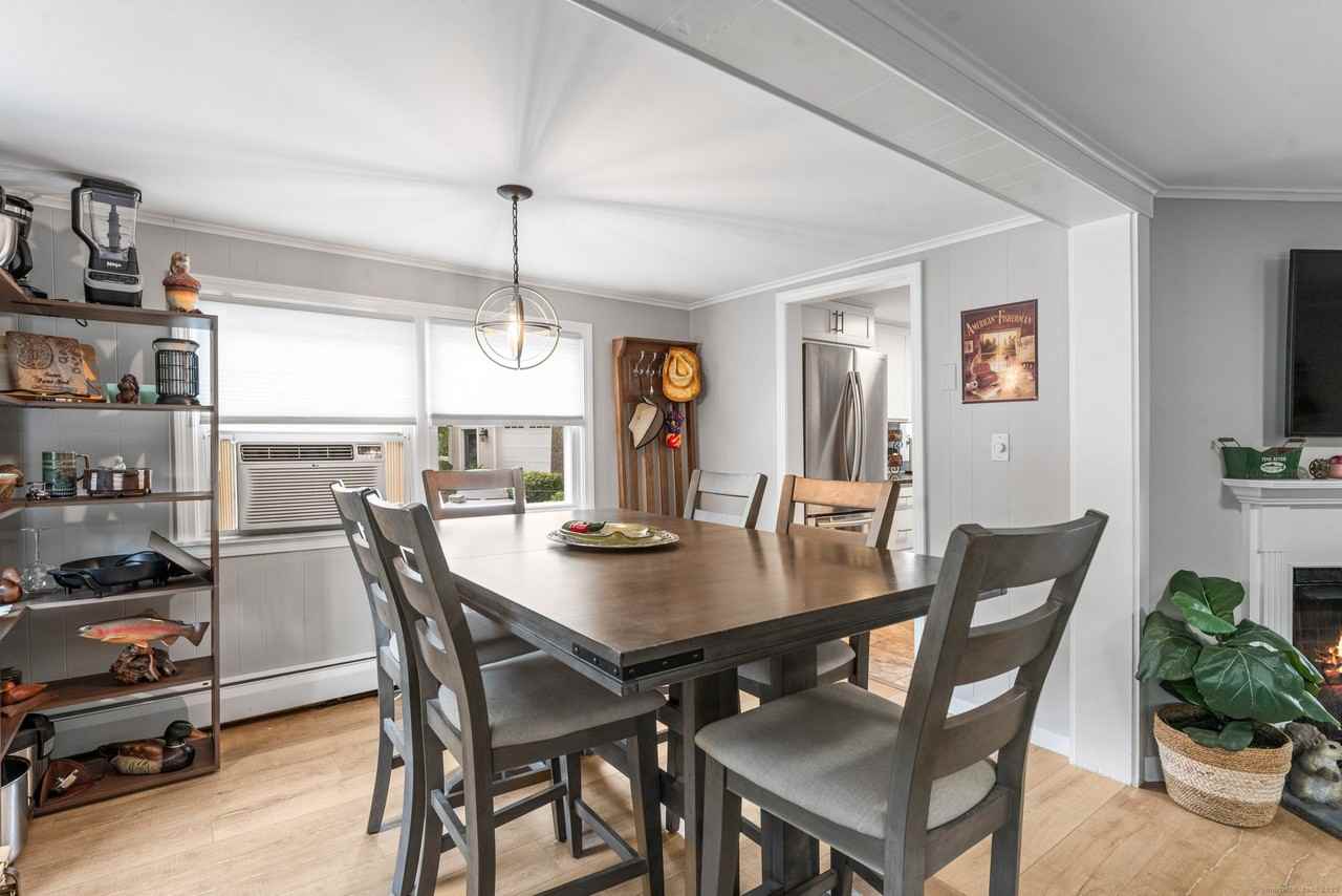 15 Hawthorne Rd - Photo 5 of 19