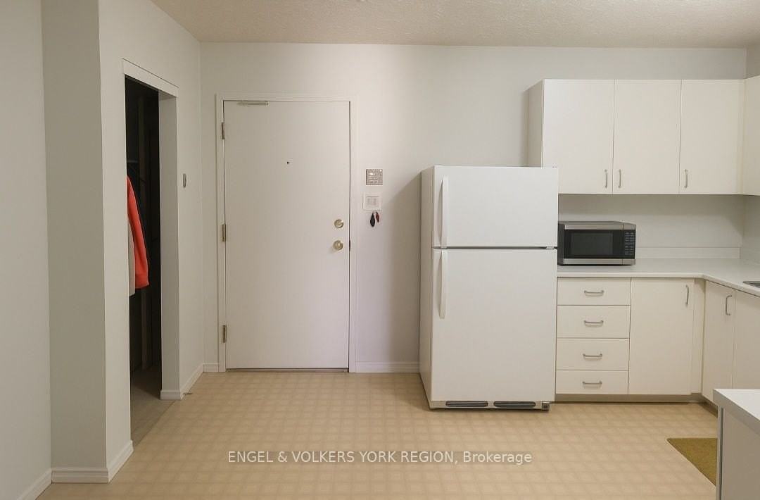 86 Curtis Street 3 - Photo 4 of 11