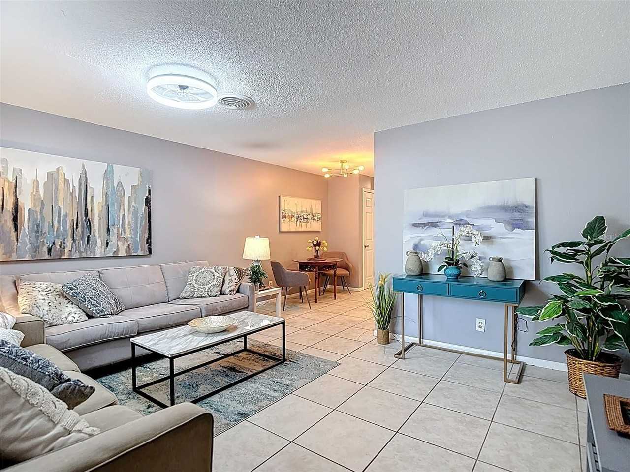 137 Se Jefferson Cir N - Photo 6 of 24