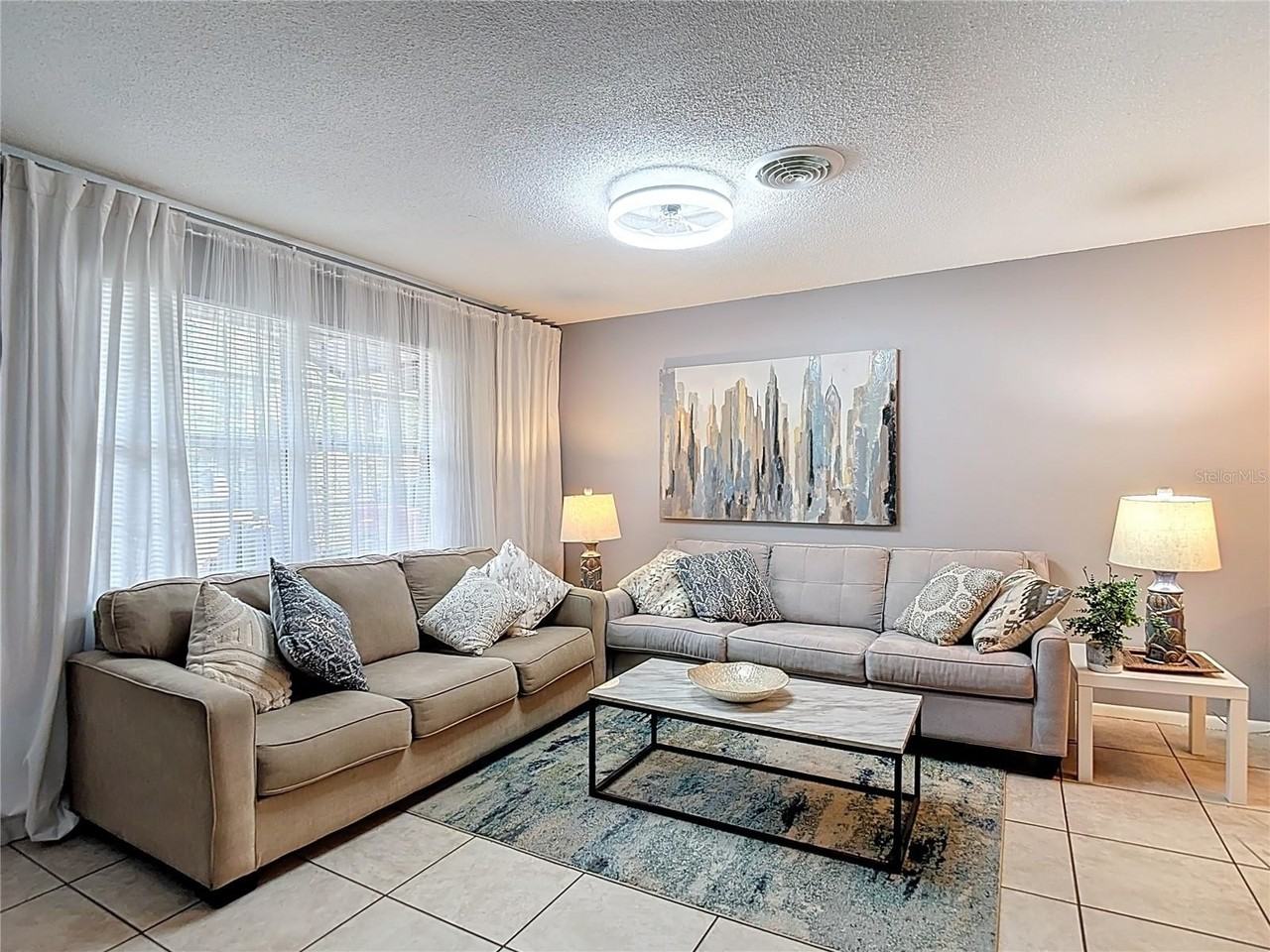 137 Se Jefferson Cir N - Photo 7 of 24