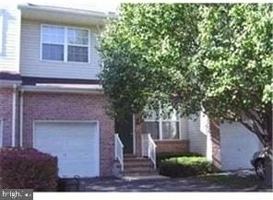 featured image of 15 Fountayne Ct