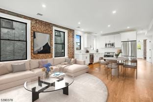 35 Main St #2A - Photo 1 of 1