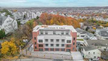 featured image of 318 Dixon Ave #401