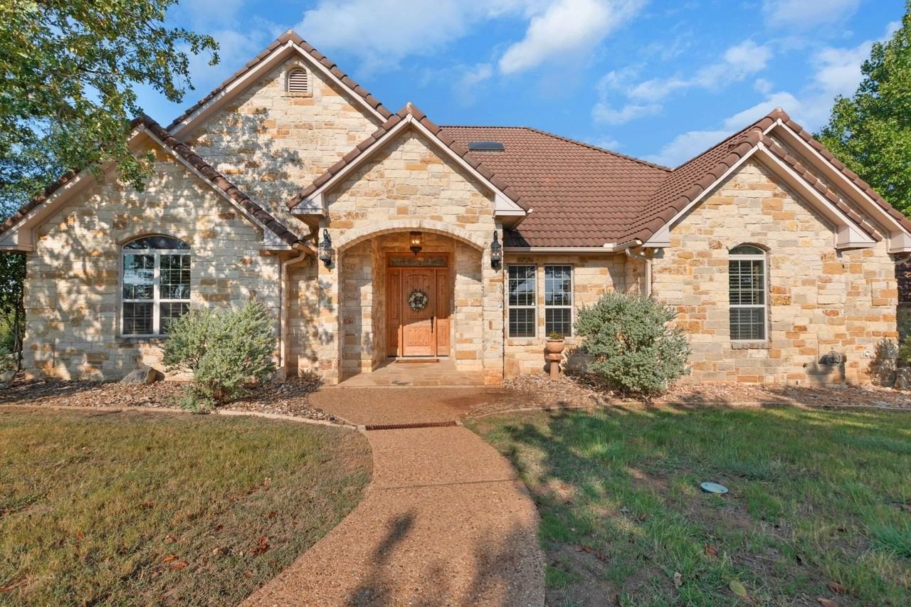 101 Up There - Photo 2 of 30