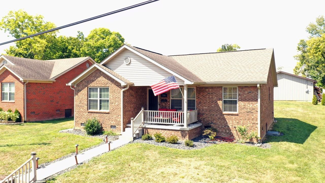 314 N 2nd St - Photo 2 of 40