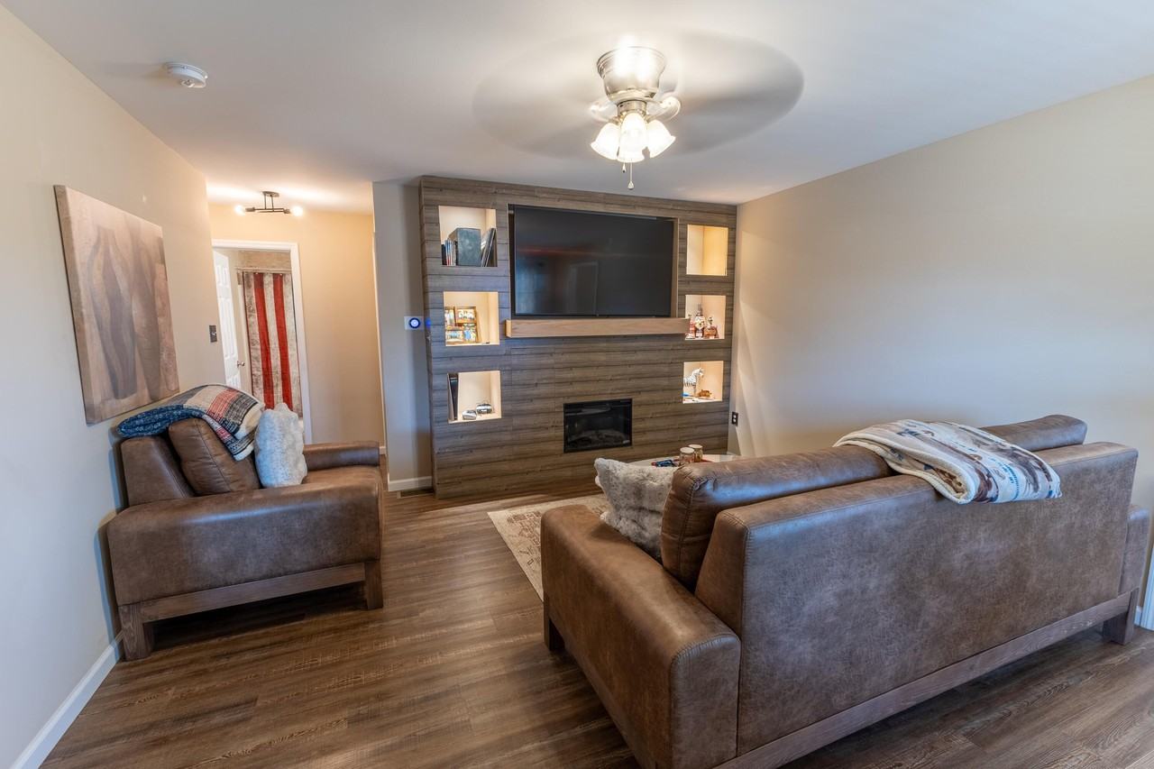 314 N 2nd St - Photo 5 of 40