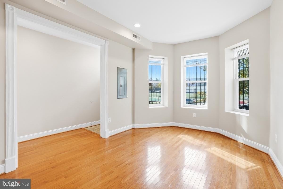 3117 11th St Nw - Photo 6 of 35