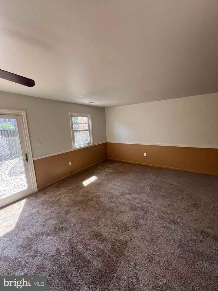 5805 Morningbird Ln - Photo 7 of 26