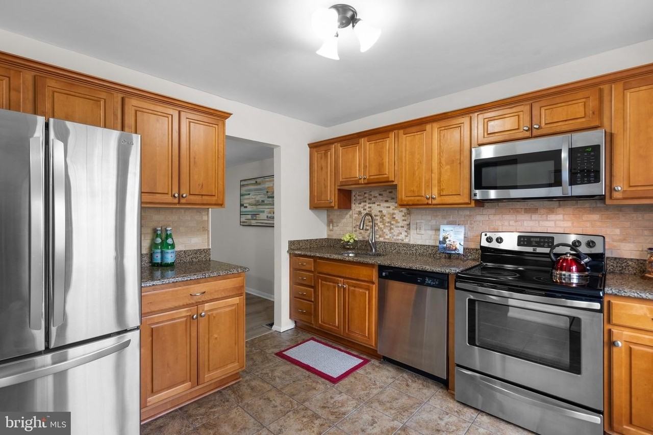 1713 Redgate Farms Ct - Photo 4 of 26