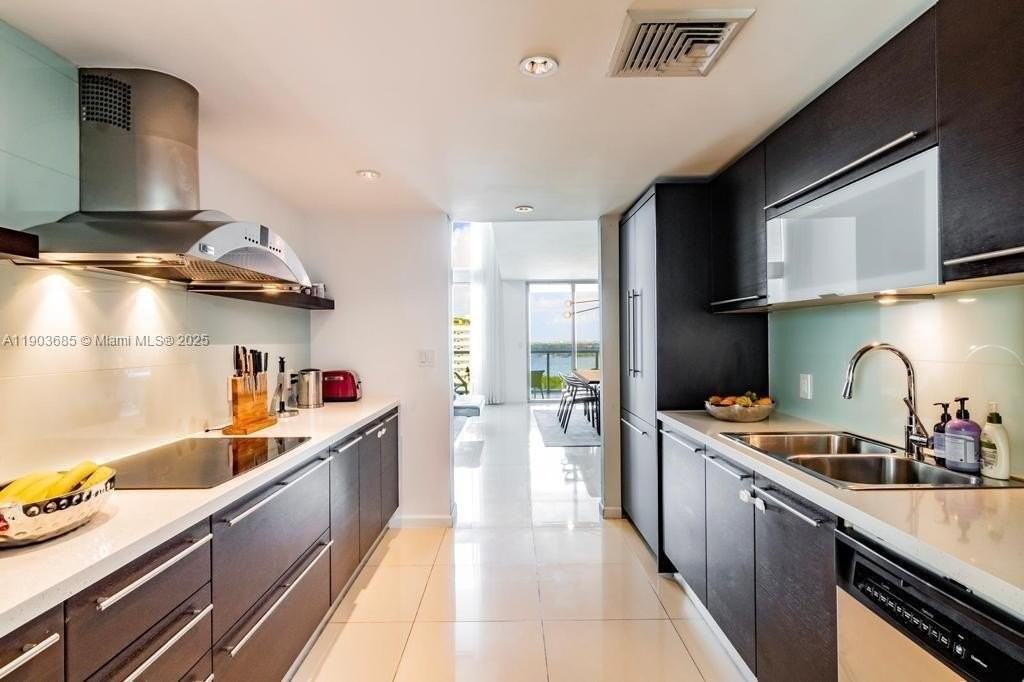 7928 East Dr #1604 - Photo 7 of 18